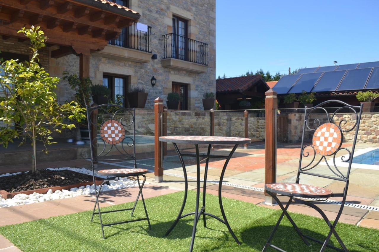 Posada La Leyenda Santillana del Mar Exterior foto